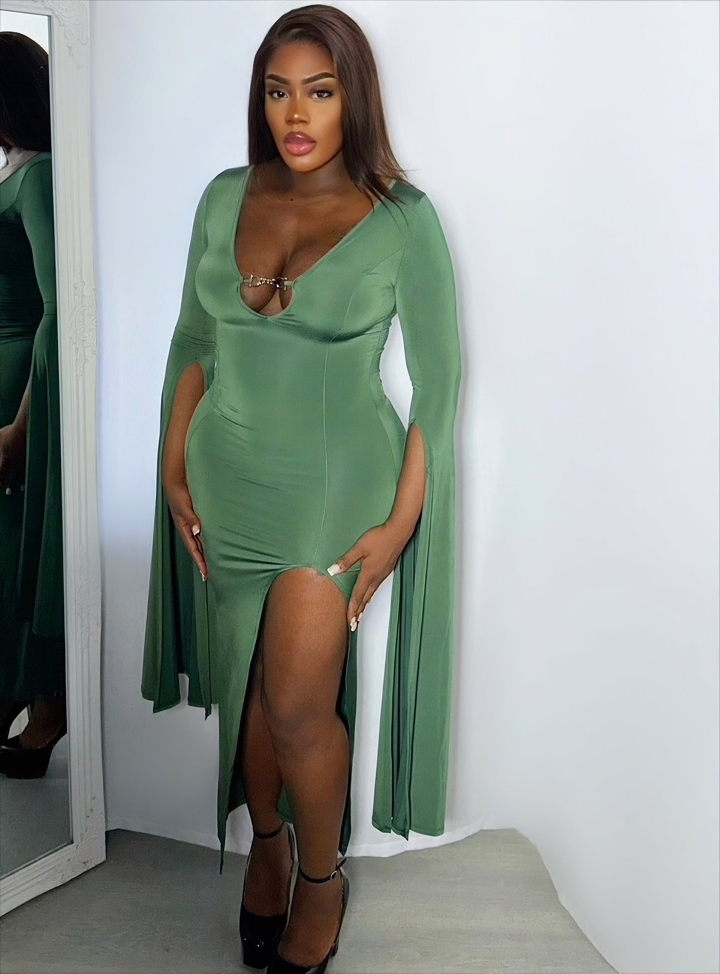 Fly Your Way Midi Dress - Green